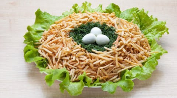 Легкий, вкусный, весенний салат «Гнездо глухаря»